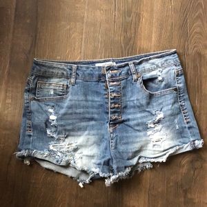 Woman’s Jean Shorts